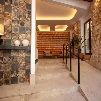 VELALMA -Edificio exclusivo de apartamentos turisticos en Centro histórico-JAEN
