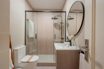 Un baño de Impresionante y lujoso a 5 minutos de la Giralda