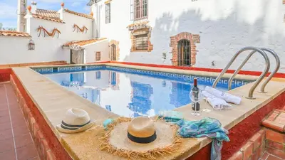 Piscina en o cerca de Casa El Coronel by Ruralidays