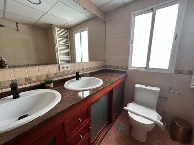 Un baño de RgHOST-Apartamento Alonso de Burgos en el centro de Córdoba