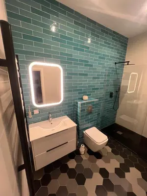 Un baño de Nuevo apartamento céntrico