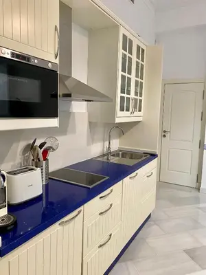 Una cocina o zona de cocina en Santa Cruz - Luxurious City Center Boutique Apartment - FREE PARKING