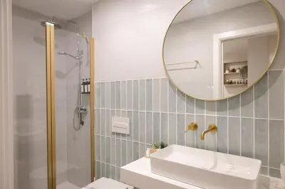 Un baño de Premium! Los Jardines de Orive 2