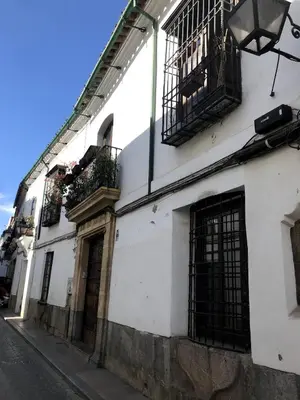 Edificio en el que se encuentra la casa o chalet