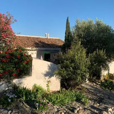 Jardín al aire libre en Casa Anita - La Almona Chica