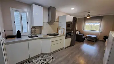 Una cocina o zona de cocina en Apartamentos María Cristina 2, Parking Gratis Vistas Históricas