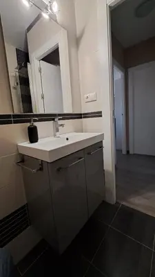 Un baño de Apartamentos María Cristina 2, Parking Gratis Vistas Históricas