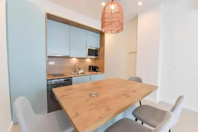 Una cocina o zona de cocina en Riverside Suits
