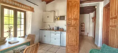 Una cocina o zona de cocina en Isla Las Palmeras