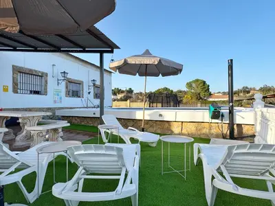 Piscina en o cerca de Casa Rural La Colina - Alojamientos El Duque