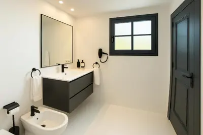 Un baño de Hotel Molinillos