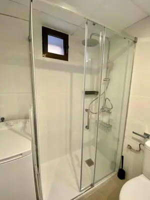 Un baño de 9742 Apartamento Corte Inglés