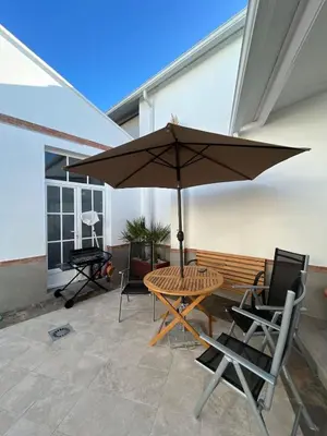 Un patio o zona al aire libre en El Rinconcito, alojamiento con encanto