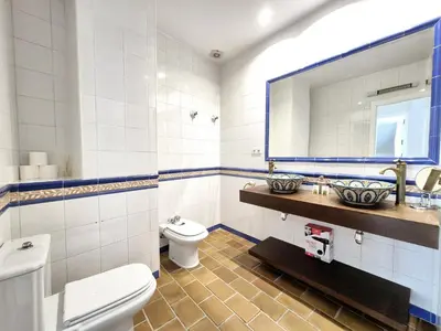 Un baño de BHost - Palace