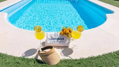 Piscina en o cerca de Casa La Niña Antequera - La Joya by Ruralidays