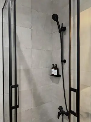 Un baño de Suite Osario