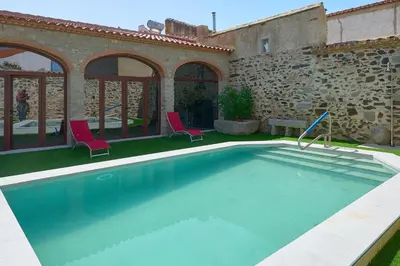Piscina en o cerca de Casa Rural La Botica de la Tía Paqui
