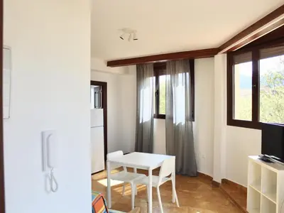 Una televisión o centro de entretenimiento en Villanueva del Trabuco