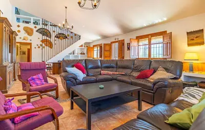 Zona de estar de Stunning Home In Periana