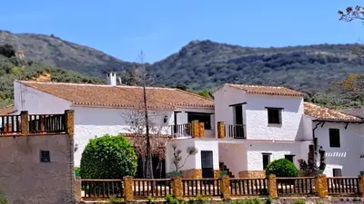 Vista general de una montaña o vista desde the country house