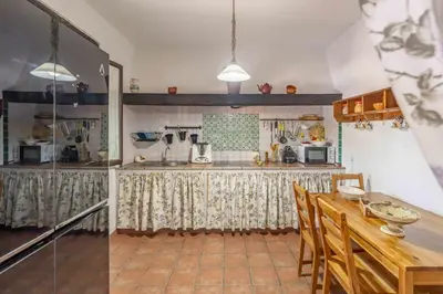 Una cocina o zona de cocina en Casa Rural Carula