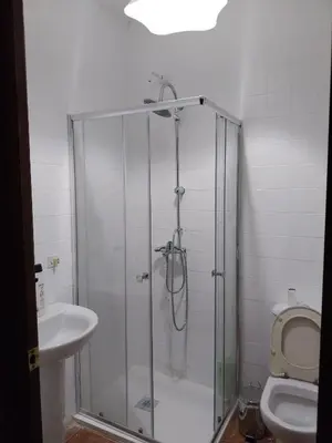 Un baño de Habitación Frente al Mercadona A