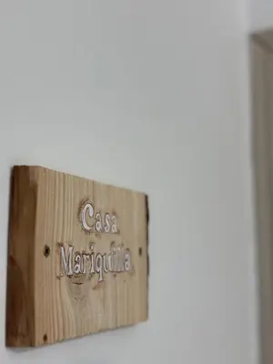 Certificado, premio, señal o documento que está expuesto en Casa Mariquilla