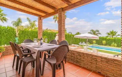 Piscina en o cerca de Awesome Home In Periana