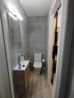 Un baño de La REJA SUITE