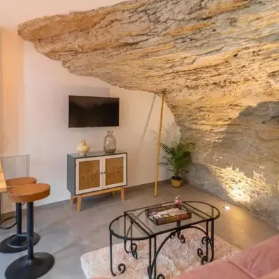 Casa Cueva Las Chicas del Puente Setenil de las Bodegas by Ruralidays