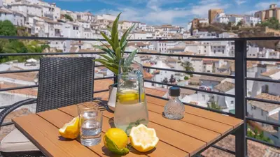 Un balcón o terraza de Cantarería Jazmín Setenil de las Bodegas by Ruralidays
