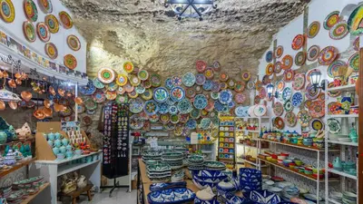 Supermercado u otro tipo de tienda en la casa o chalet o alrededores