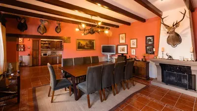 Una televisión o centro de entretenimiento en Casa de Mis Dos Gitanillas Villafranca de Córdoba by Ruralidays