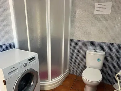 Un baño de Relax y piscina privada para familias