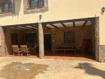 Edificio en el que se encuentra la casa o chalet