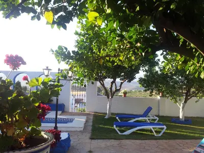 Jardín al aire libre en Casa Carmela