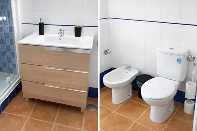 Un baño de Encantador Urban Victoria apartment