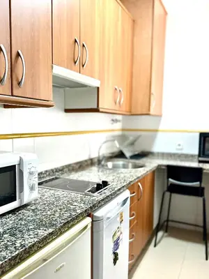 Una cocina o zona de cocina en Encantador Urban Victoria apartment