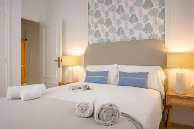 Cama o camas de una habitación en Conde Ibarra Center Suite by Valcambre