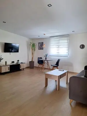 Una televisión o centro de entretenimiento en Celadores 6 El Almendral 2