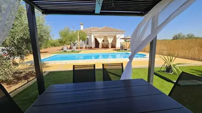 Piscina en o cerca de Casa rural La Alquería