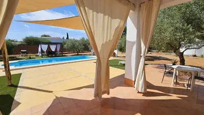 Piscina en o cerca de Casa rural La Alquería