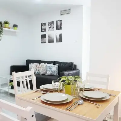 Divina Enfermera Apartments