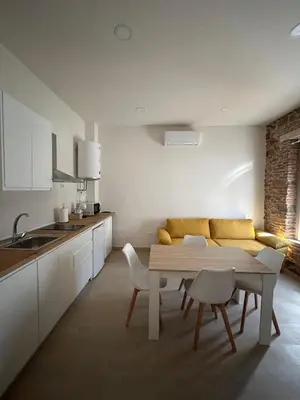 Una cocina o zona de cocina en Apartamentos Puerta los Castañares B