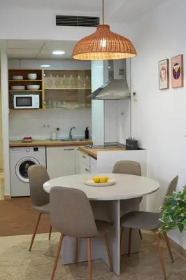 Una cocina o zona de cocina en AvantiStays Capote