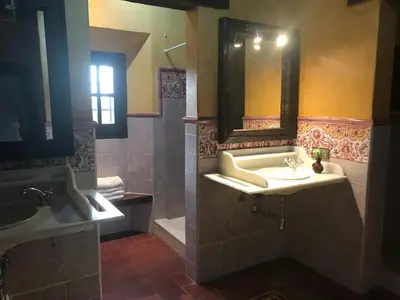 Un baño de Casa Cortijo