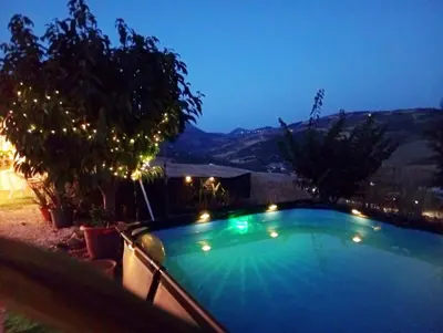 Piscina en o cerca de Casa rural Paraje Higueral