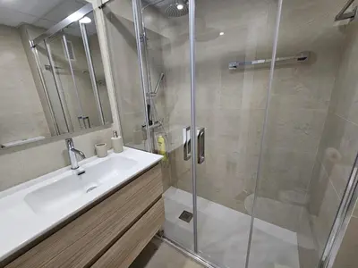 Un baño de Apartamento Reyes Católicos