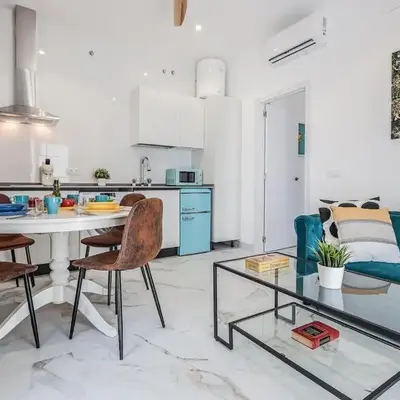 Modern and Cozy Apartment