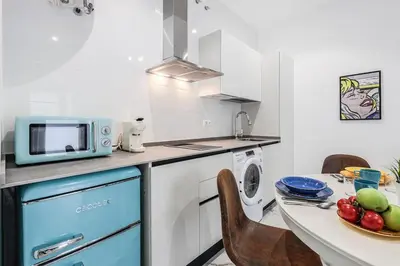 Una cocina o zona de cocina en Nice newly renovated apartment in Seville Collantes A2